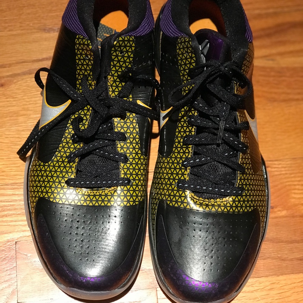 Men’s Kobe Bryant Nike Sneakers